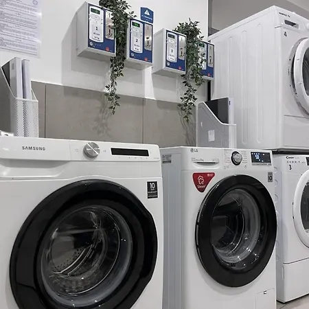 Lindo, Funcional E Charmoso Espaco - - H 波尔图