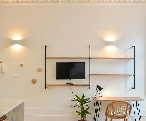 Lindo, Funcional E Charmoso Espaco - - H *