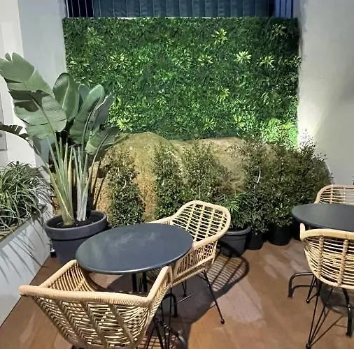 Lindo, Funcional E Charmoso Espaço - - H *