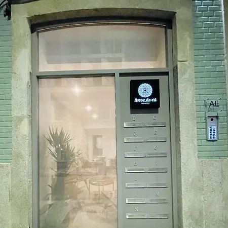 Lindo, Funcional E Charmoso Espaco - - H 波尔图