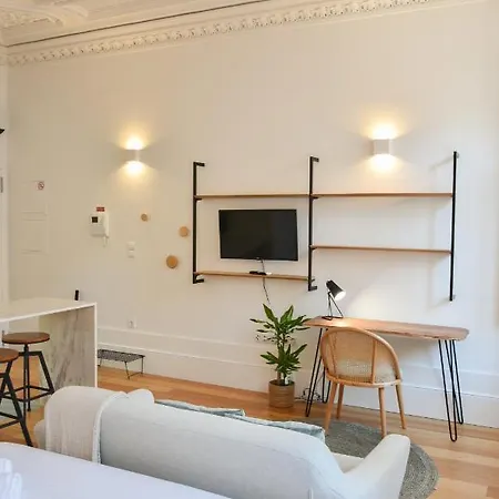 Lindo, Funcional E Charmoso Espaco - - H Apartamento *